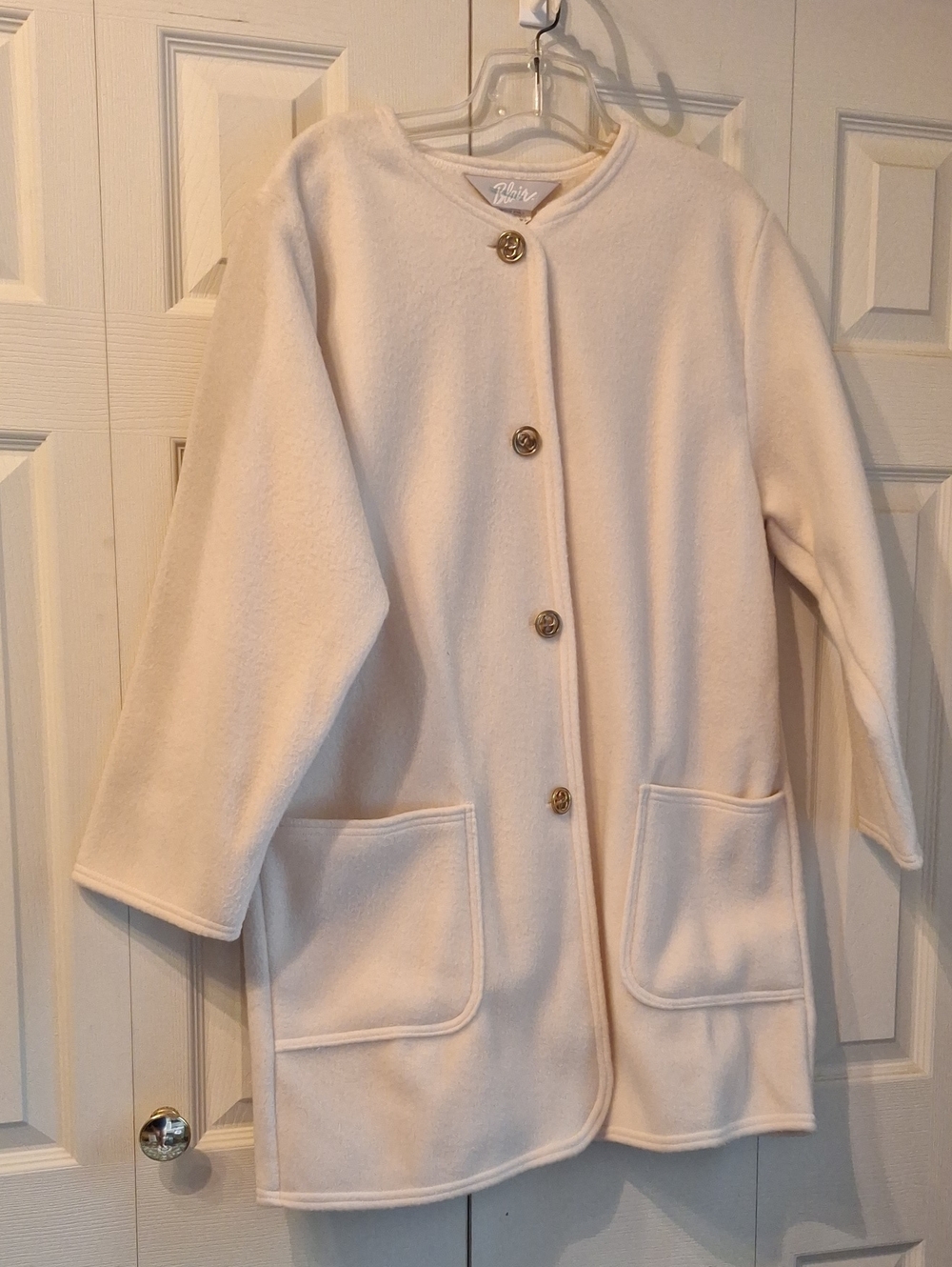 Cream Fleece Coat with Patch Pockets And Gold Accent Buttons Size Medium
